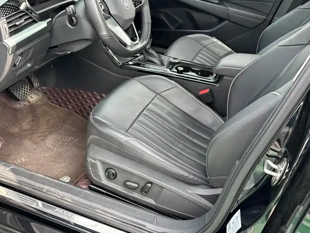 Volkswagen Passat — фото 7