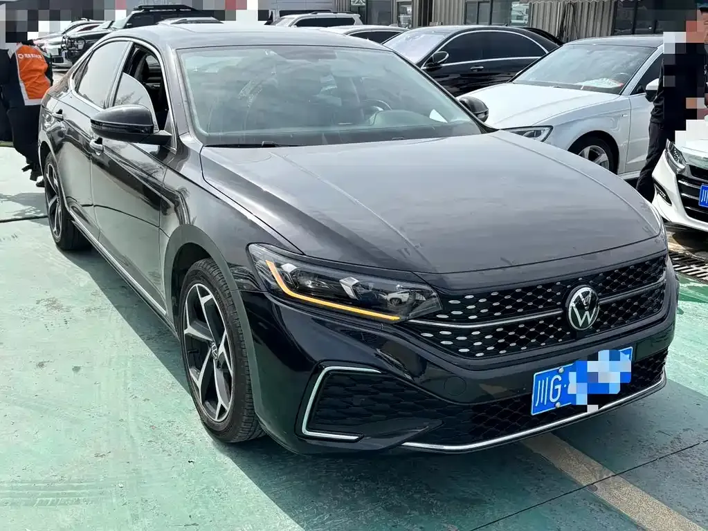 Volkswagen Passat — фото 2