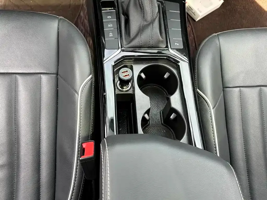 Volkswagen Passat — фото 4