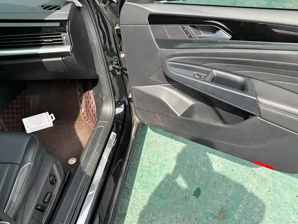 Volkswagen Passat — фото 6