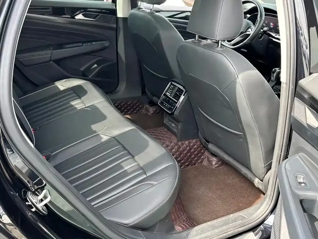 Volkswagen Passat — фото 5