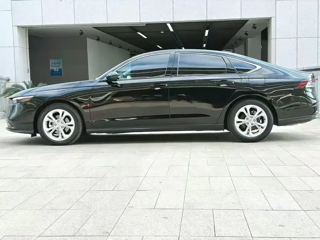 Honda Accord — фото 2