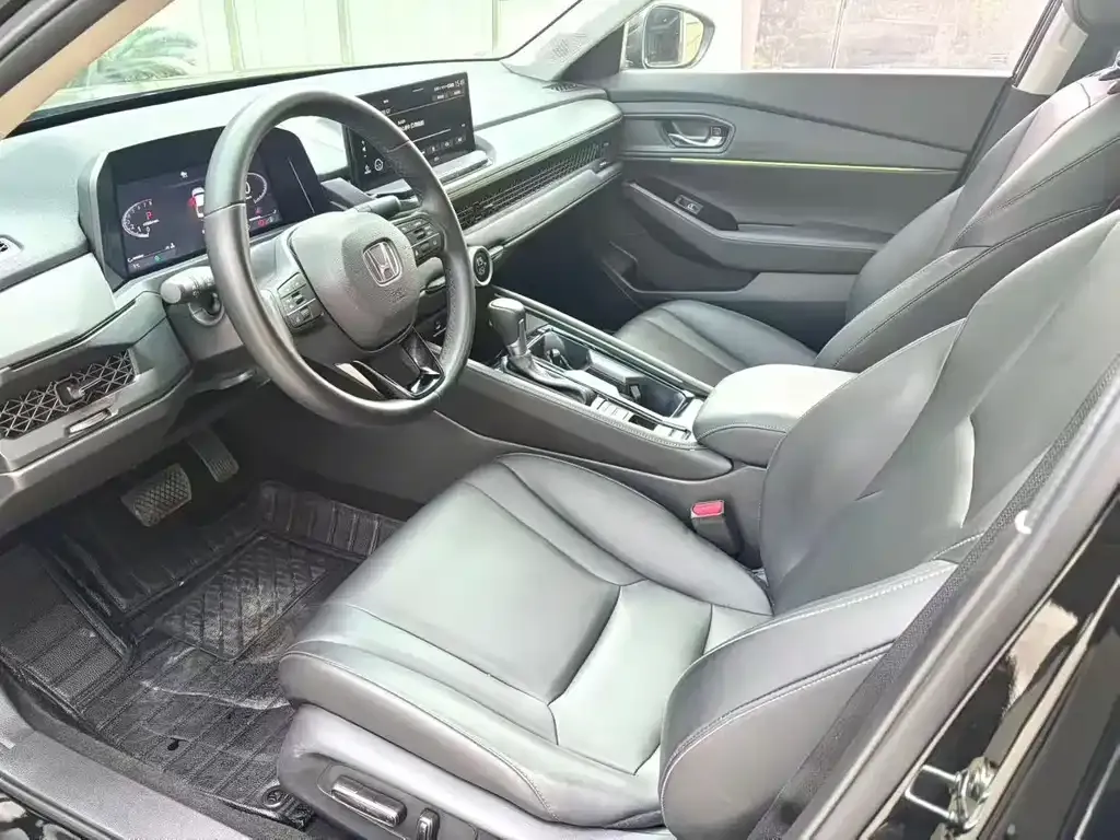 Honda Accord — фото 6