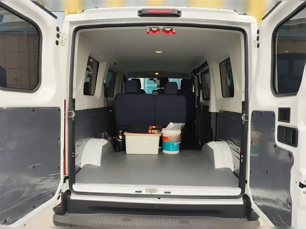 IVECO Ousheng 2025 из CN, фото 6