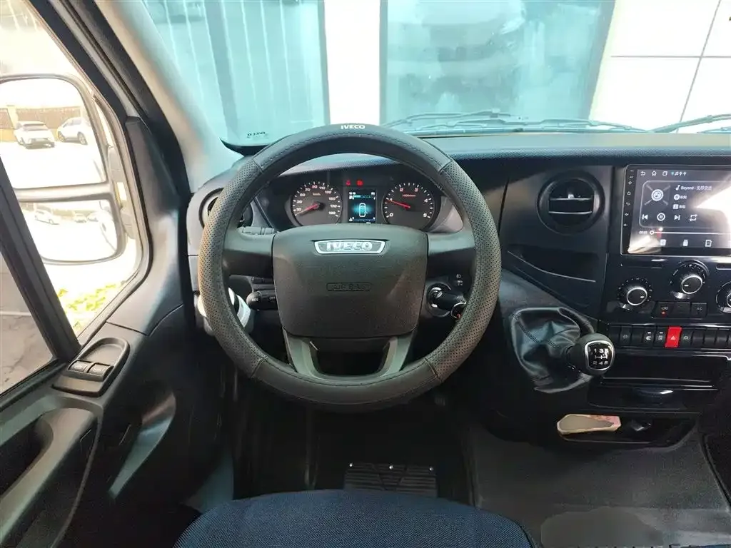 IVECO Ousheng 2025 из CN, фото 8