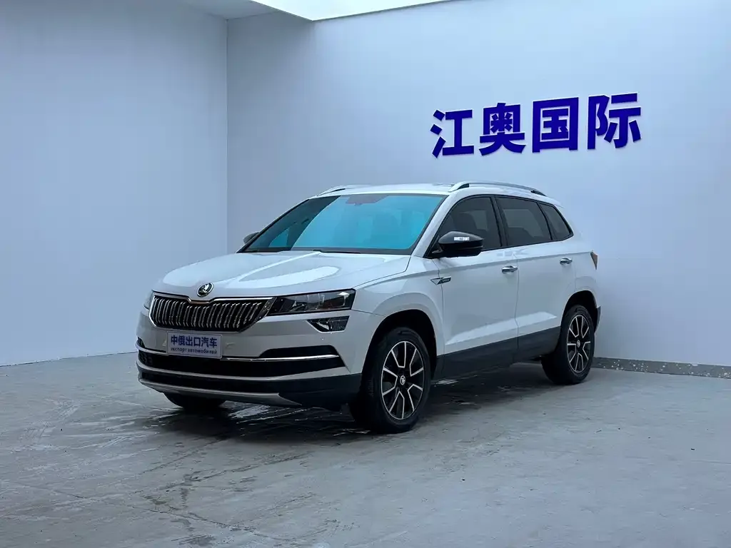 Skoda Karoq — фото 1