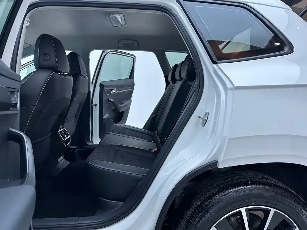Skoda Karoq — фото 10