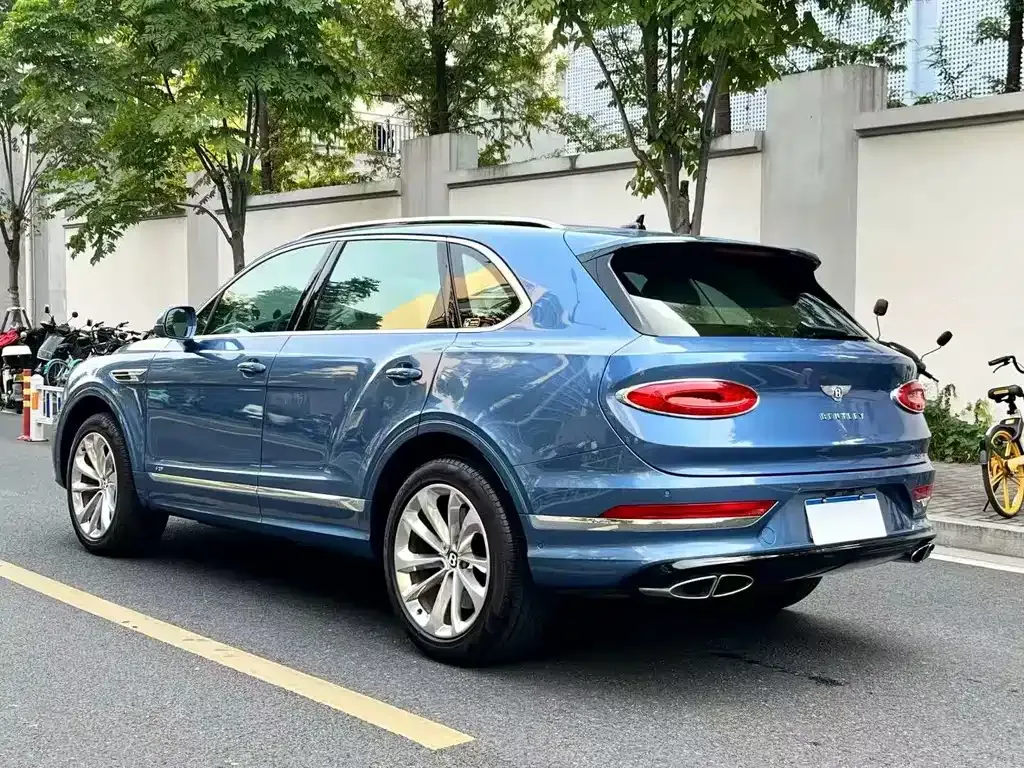 Bentley Bentayga — фото 5