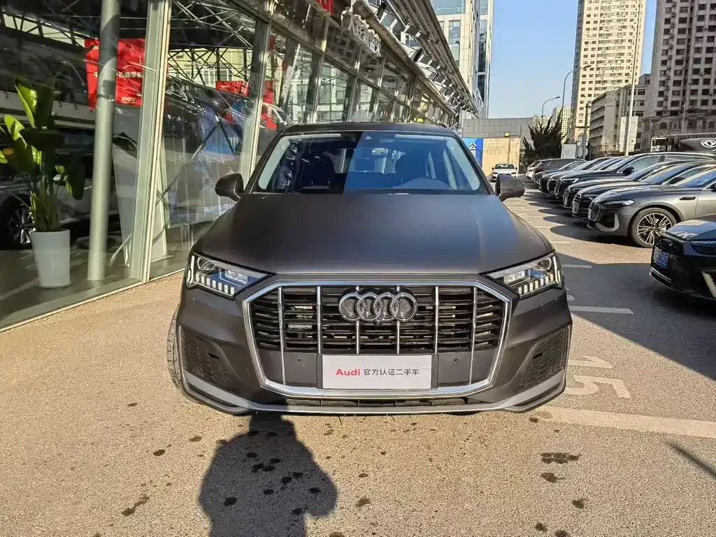 Audi Q7 — фото 8