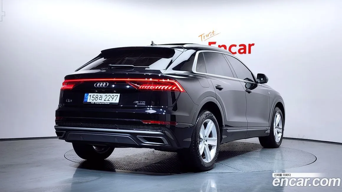 Audi Q8 2021 из KR, фото 4