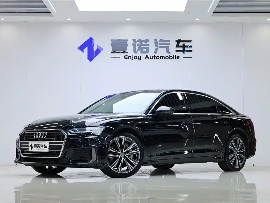 Audi A6L — фото 1