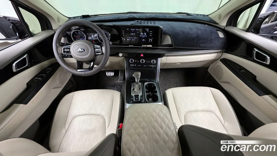 Kia Carnival — фото 10