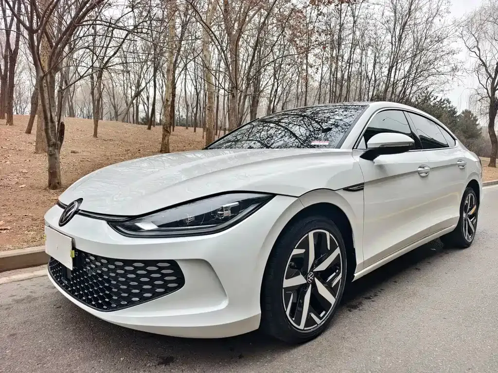Volkswagen Lamando 2023 из CN, фото 1