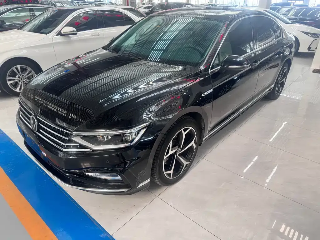 Volkswagen Magotan 2023 из CN, фото 1