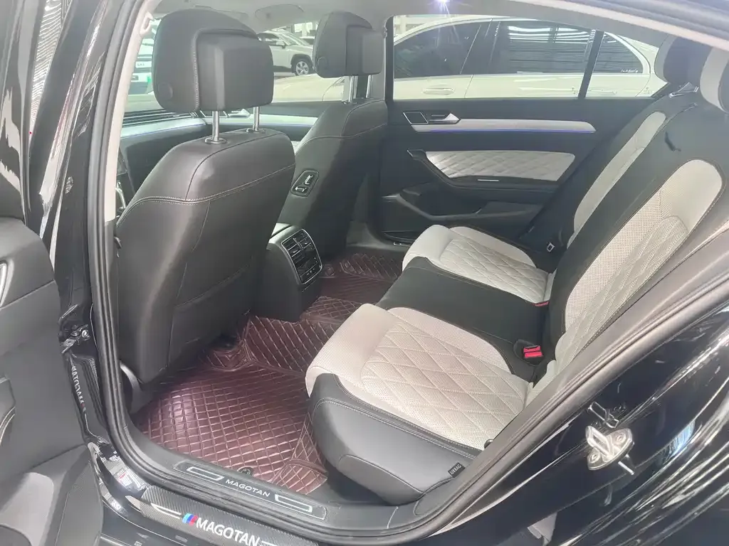 Volkswagen Magotan 2023 из CN, фото 6