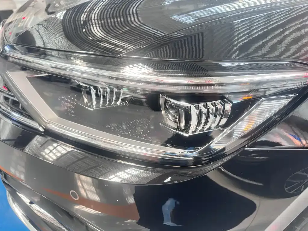 Volkswagen Magotan 2023 из CN, фото 9