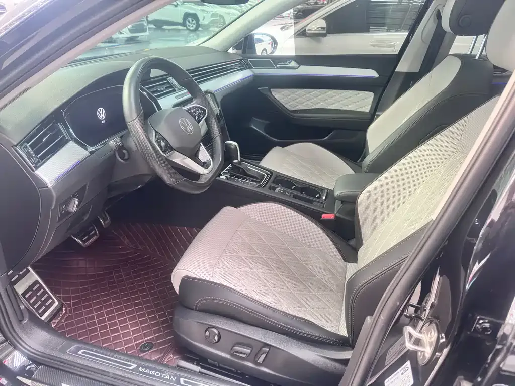 Volkswagen Magotan 2023 из CN, фото 8
