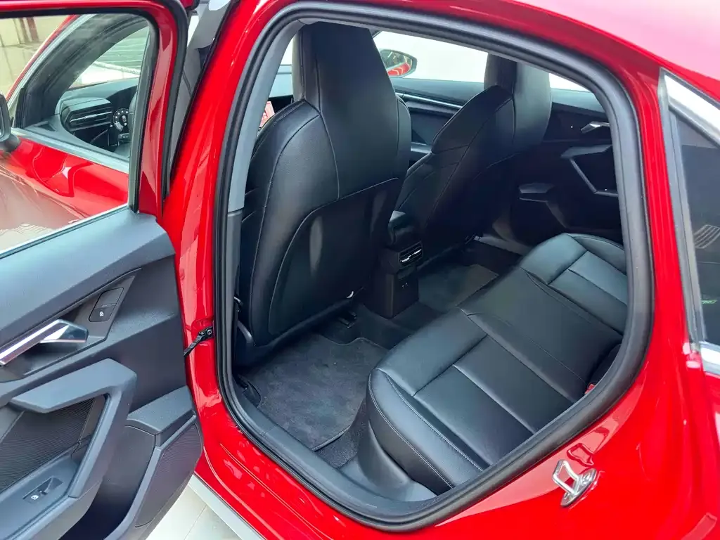 Audi A3 2022 из CN, фото 2