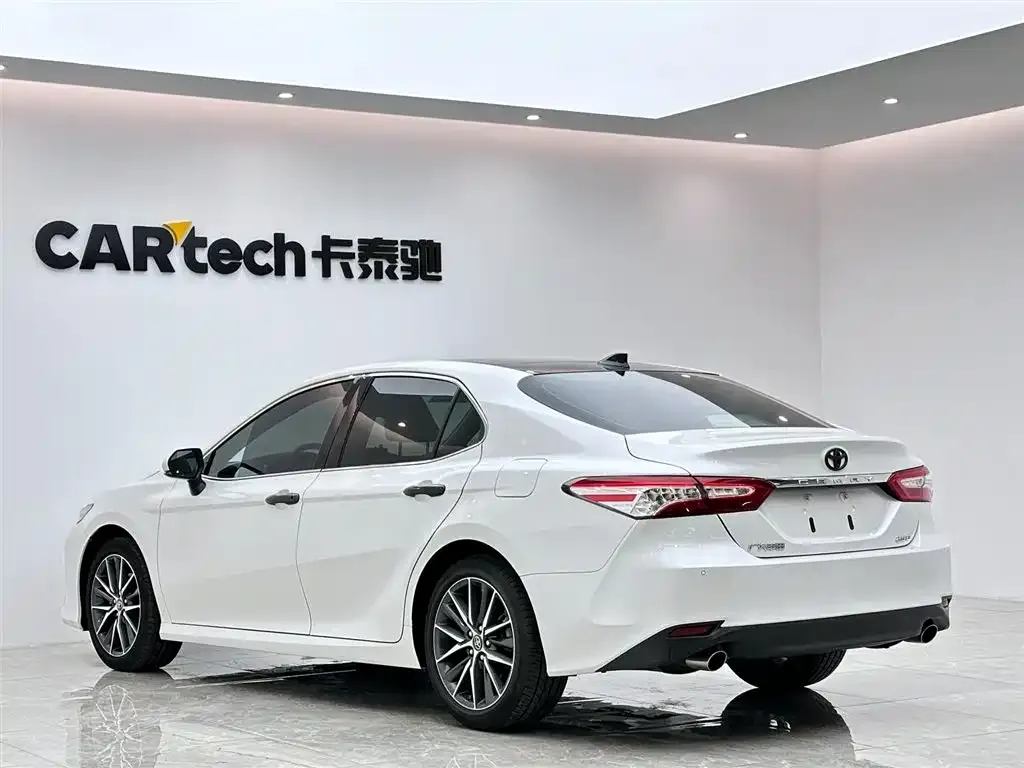 Toyota Camry 2022 из CN, фото 5