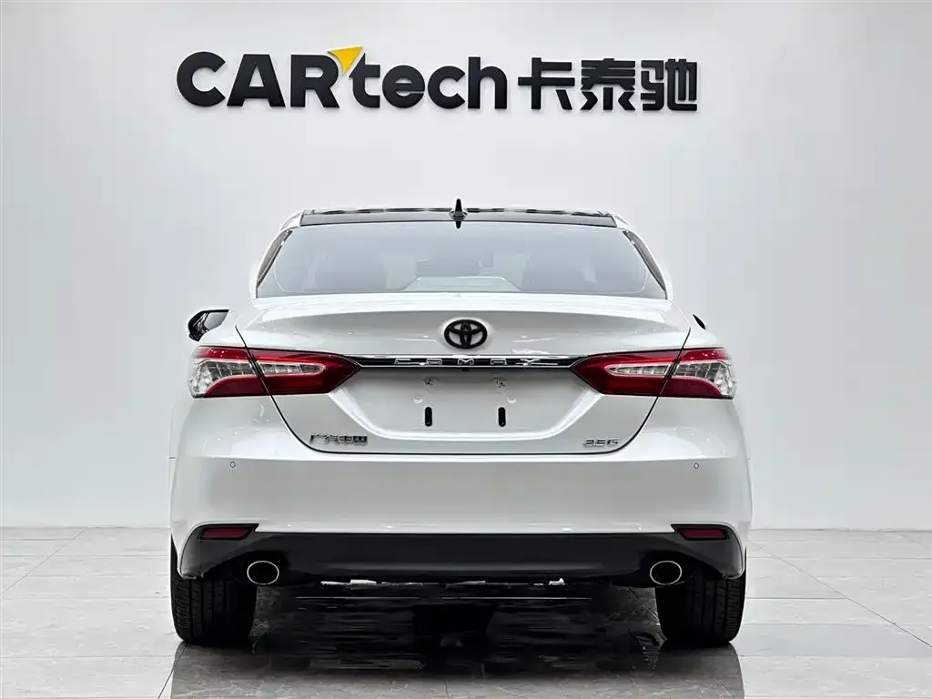 Toyota Camry 2022 из CN, фото 3