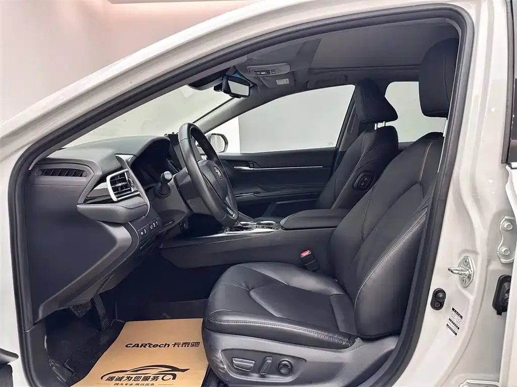 Toyota Camry 2022 из CN, фото 9