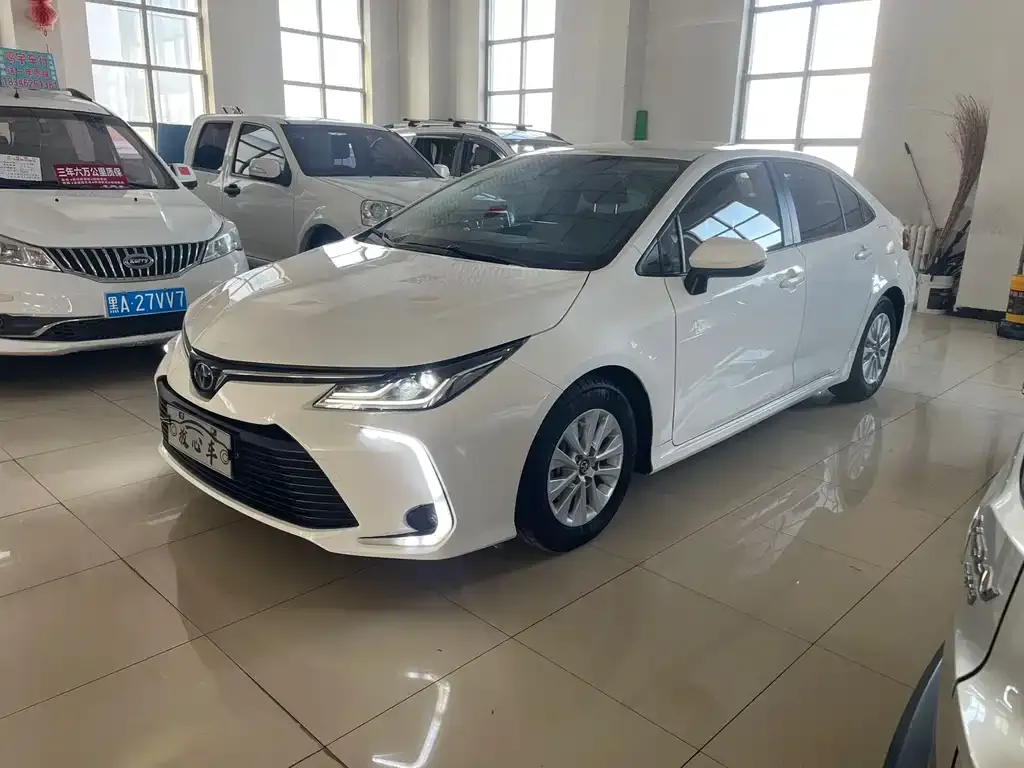Toyota Corolla 2022 из CN, фото 1