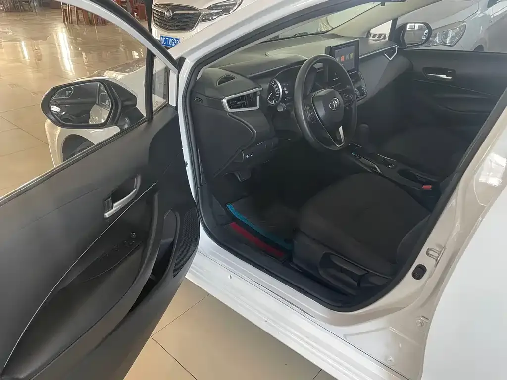 Toyota Corolla 2022 из CN, фото 3