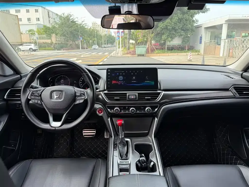 Honda Accord — фото 4