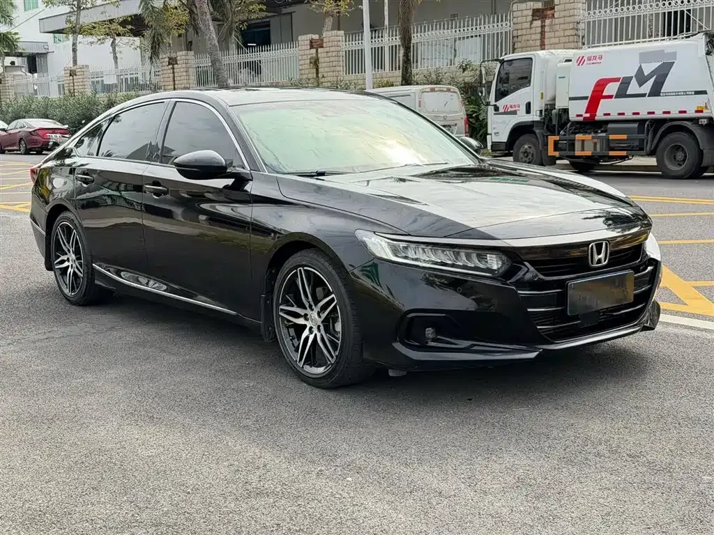 Honda Accord — фото 3
