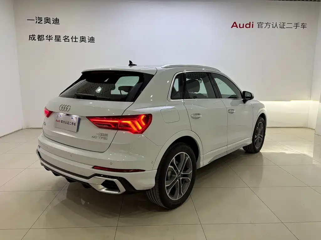 Audi Q3 — фото 4