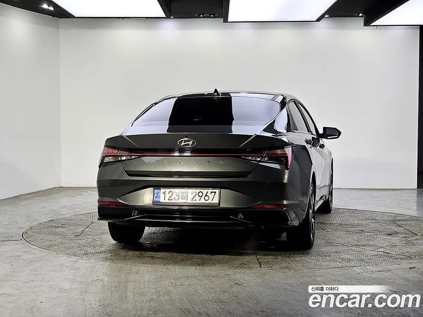 Hyundai AVANTE — фото 2