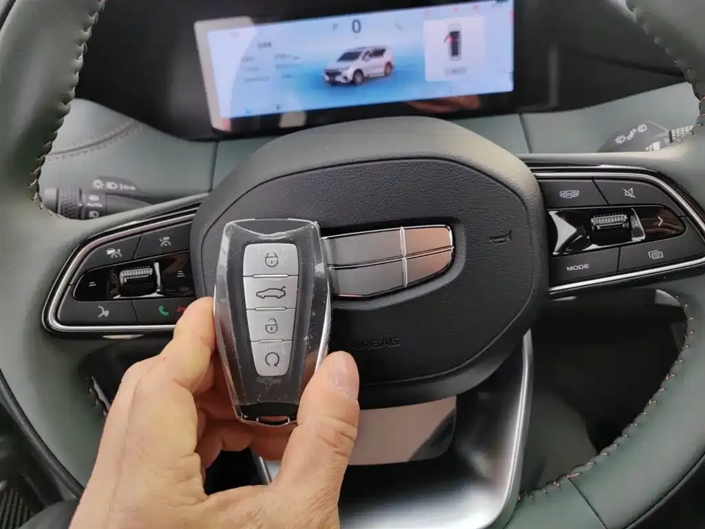Geely Haoyue L 2025 из CN, фото 3