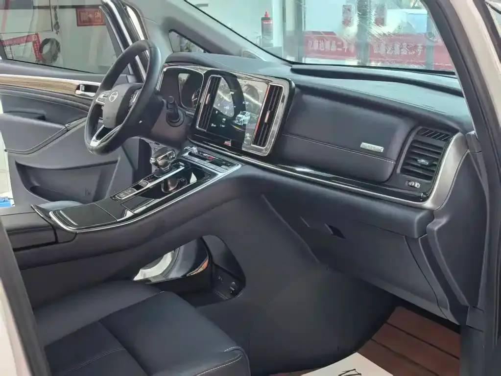 GAC Motor Trumpchi M8 — фото 3