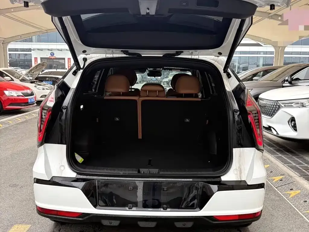 Geely Boyue L 2025 из CN, фото 8