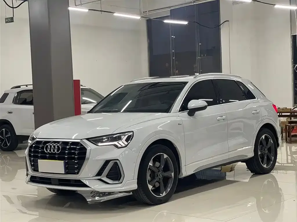 Audi Q3 2022 из CN, фото 1