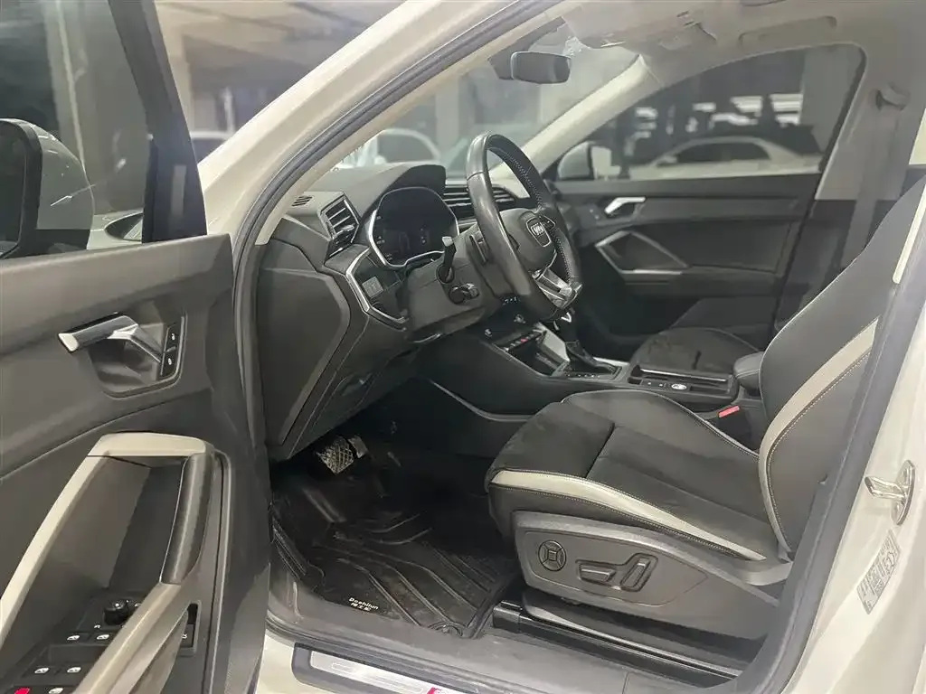 Audi Q3 2022 из CN, фото 7