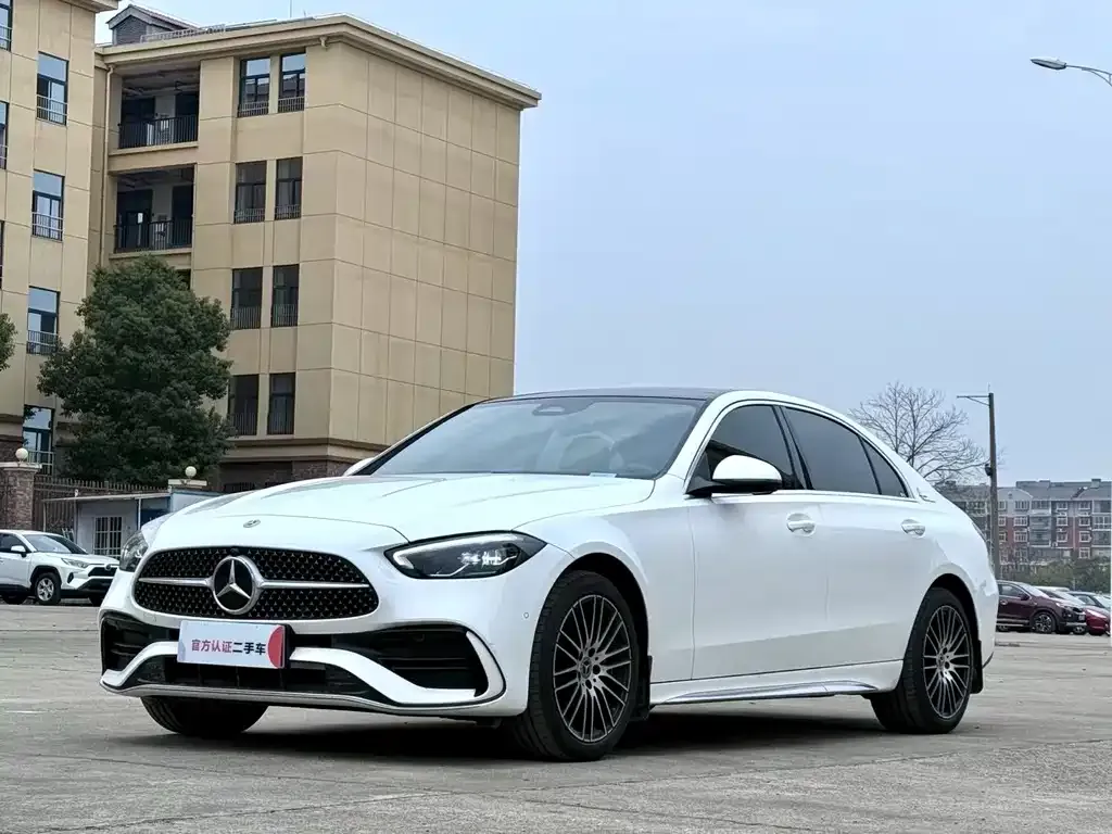 Mercedes-Benz C-Class — фото 1