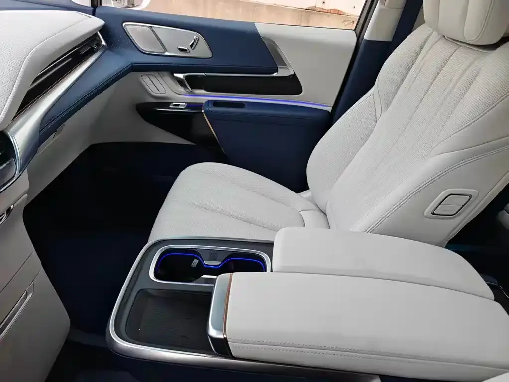 Buick Century 2024 из CN, фото 6