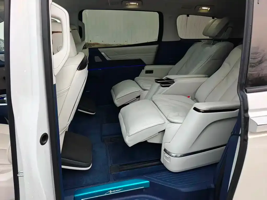 Buick Century 2024 из CN, фото 8