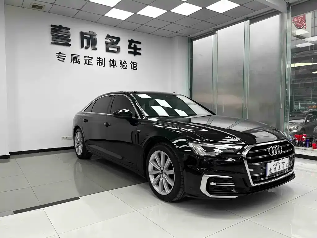 Audi A6L — фото 2