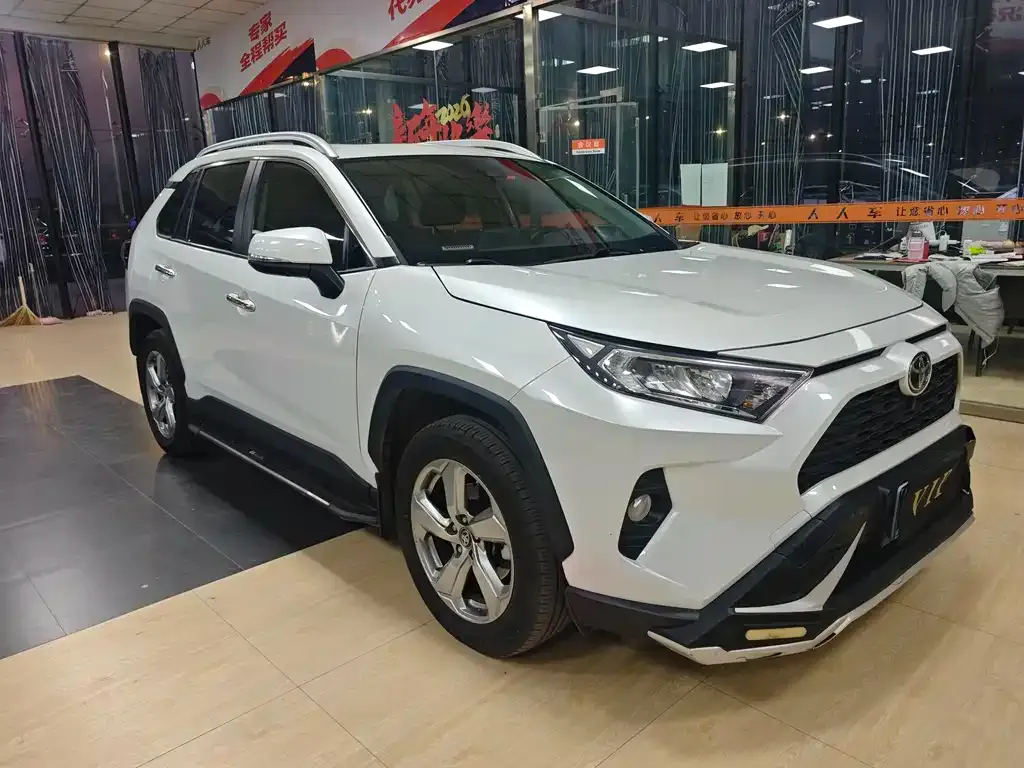 Toyota RAV4 2021 из CN, фото 4