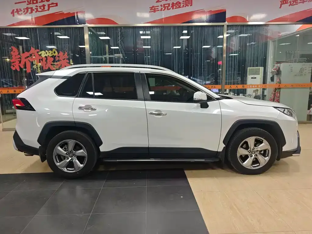 Toyota RAV4 2021 из CN, фото 5