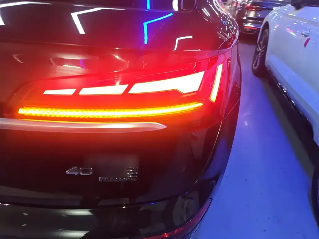 Audi Q5L 2022 из CN, фото 7