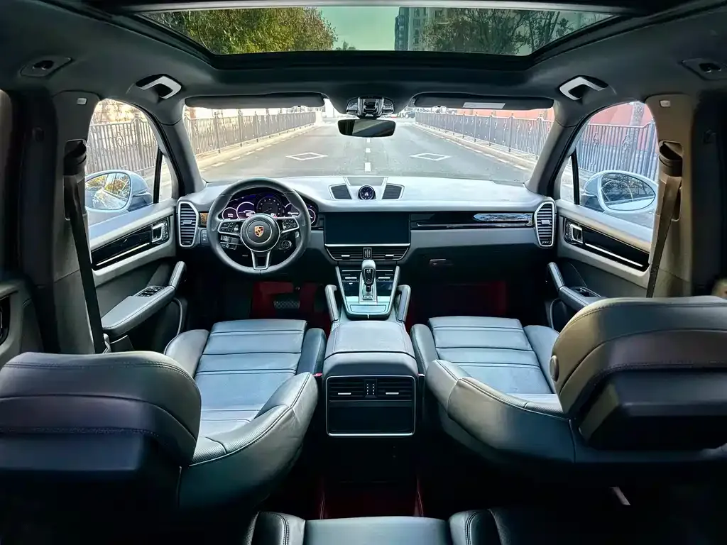 Porsche Cayenne Hybrid — фото 6