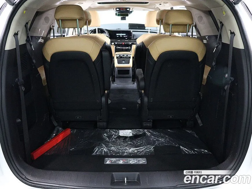 Kia Carnival — фото 4