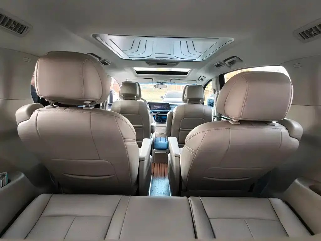 Buick GL8 2025 из CN, фото 7