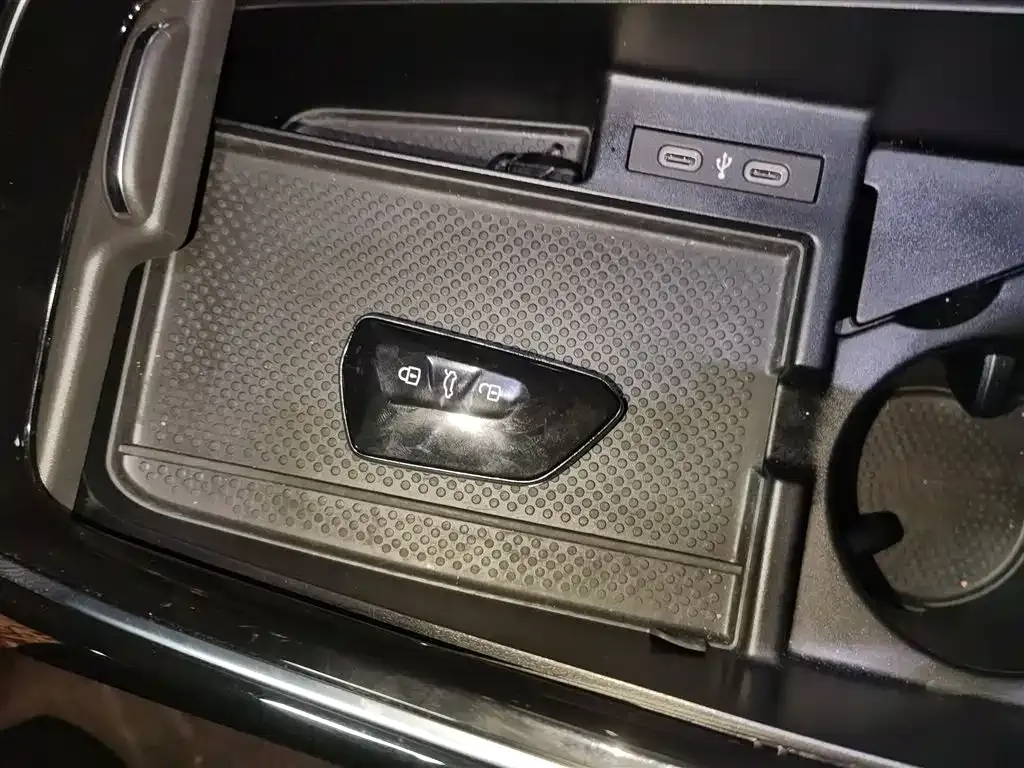 Volkswagen ID.4 X 2025 из CN, фото 8