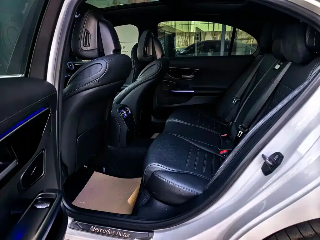 Mercedes-Benz C-Class 2025 из CN, фото 3
