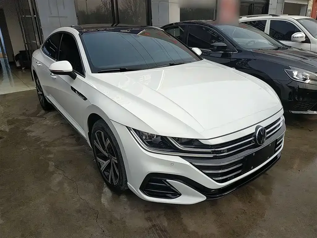 Volkswagen CC 2024 из CN, фото 4