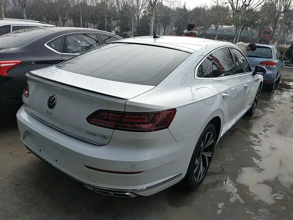 Volkswagen CC 2024 из CN, фото 9